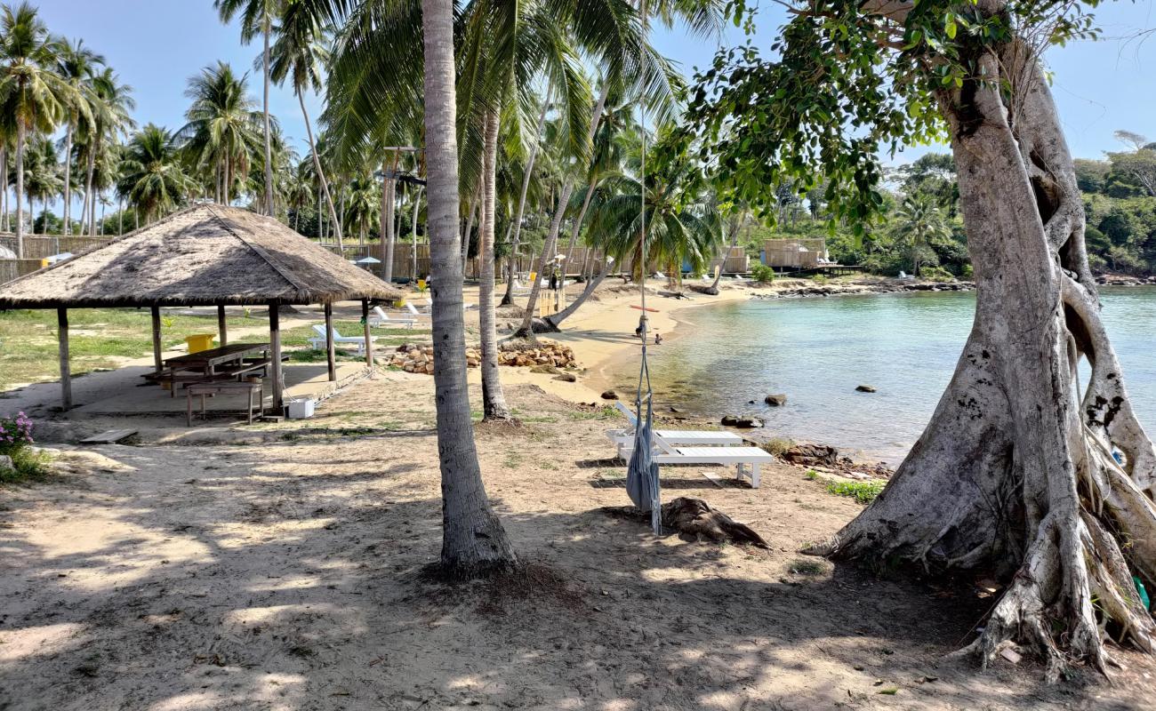 Photo of Koh Sdach beach with bright sand surface