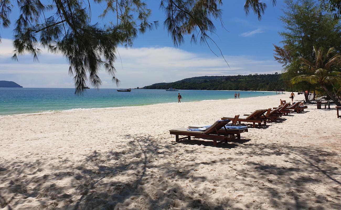 Photo of Long Set Beach with bright fine sand surface