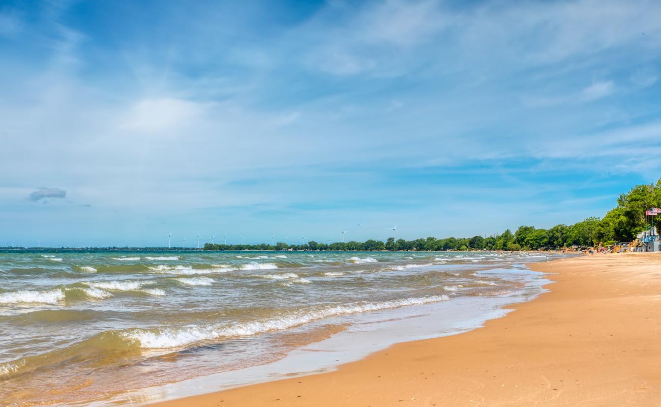 Photo of Long Beach Public Beach with bright sand surface