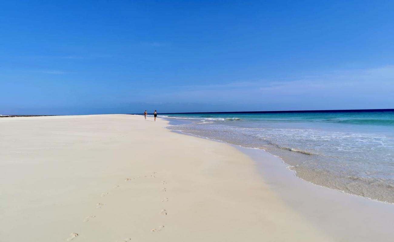 Photo of Praia do Curralinho with bright fine sand surface