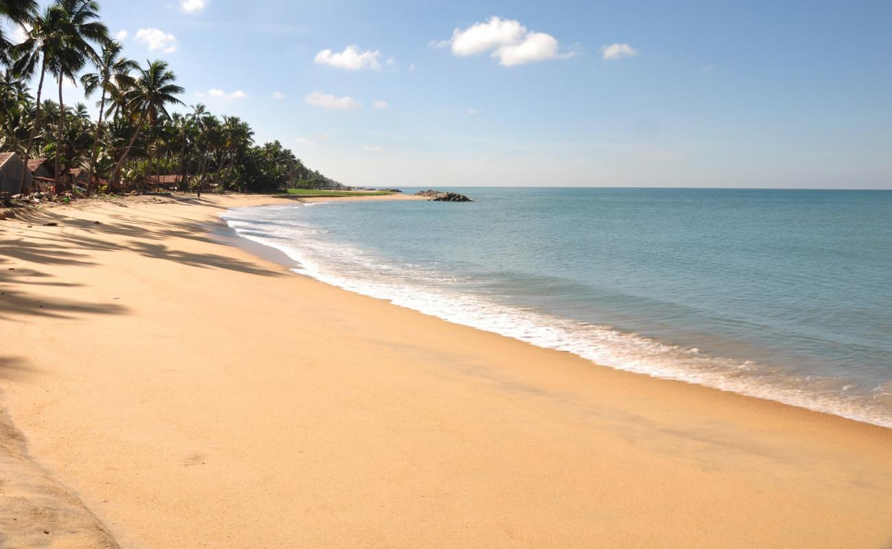 Photo of Lansigama Beach with bright sand surface