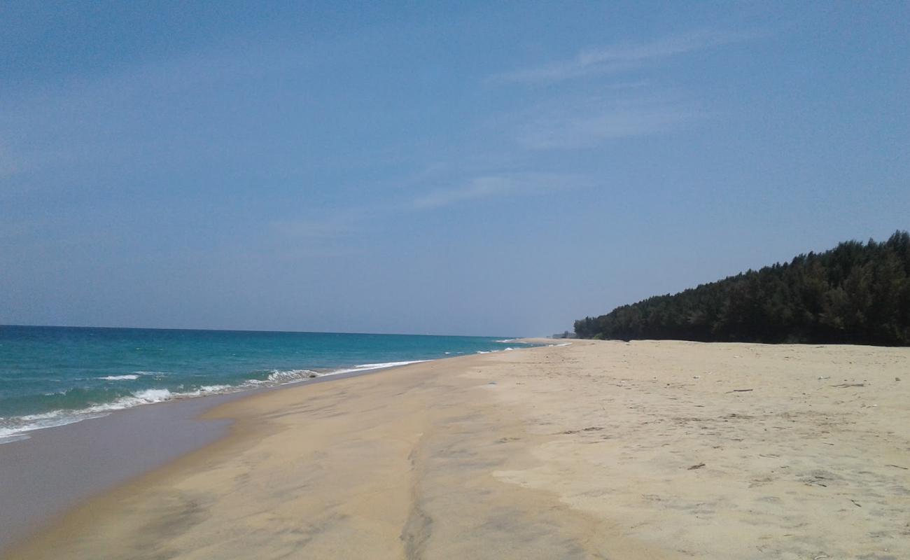 Photo of Thalankudah Beach with bright sand surface