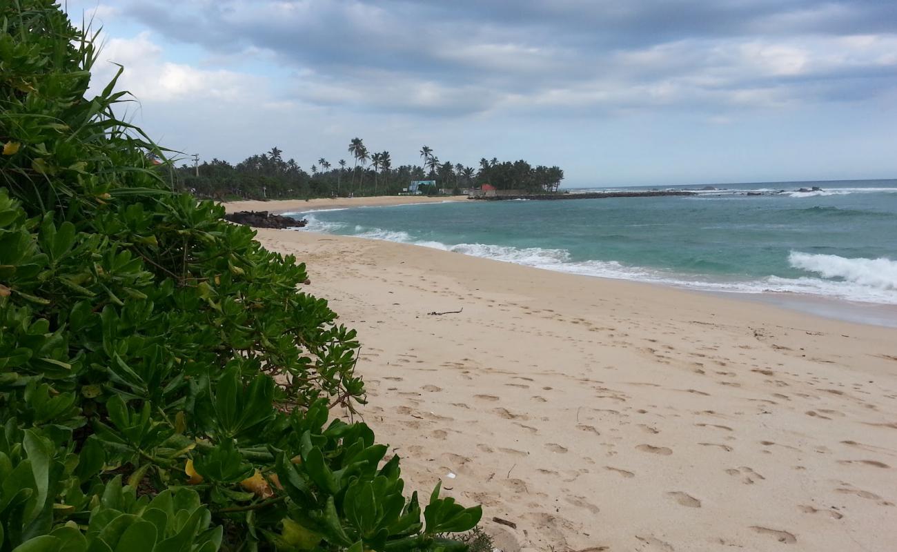 Photo of Midigama Beach with bright sand surface