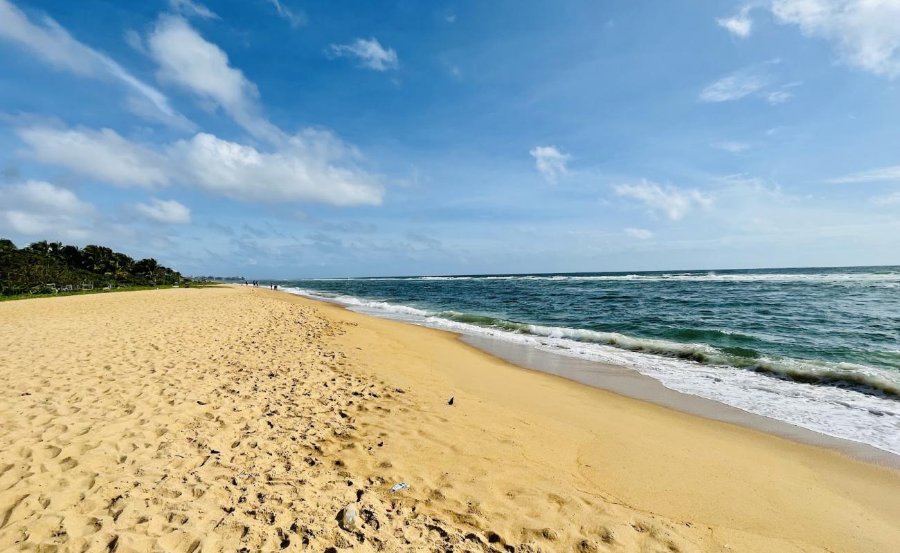 Photo of Mount Laviniya Beach with bright sand surface