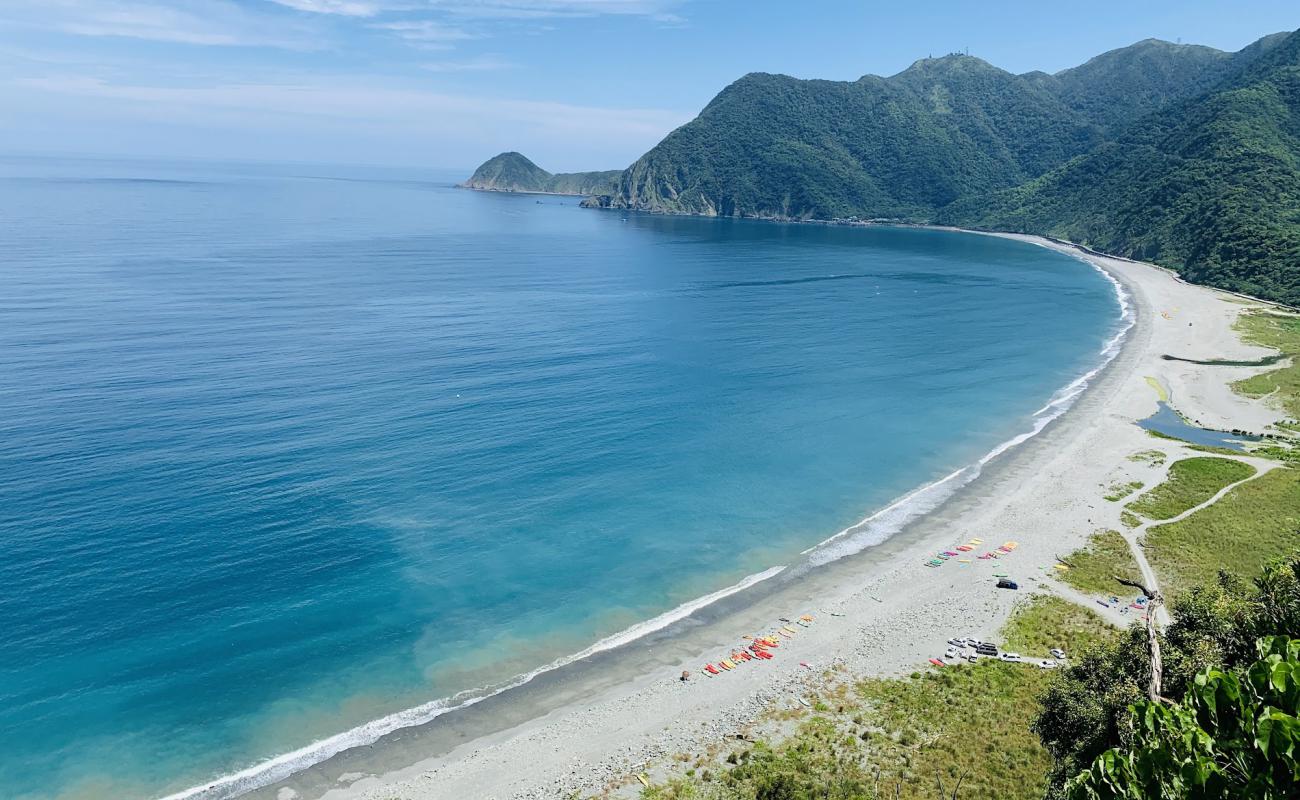 Photo of Tung O Beach with gray pebble surface