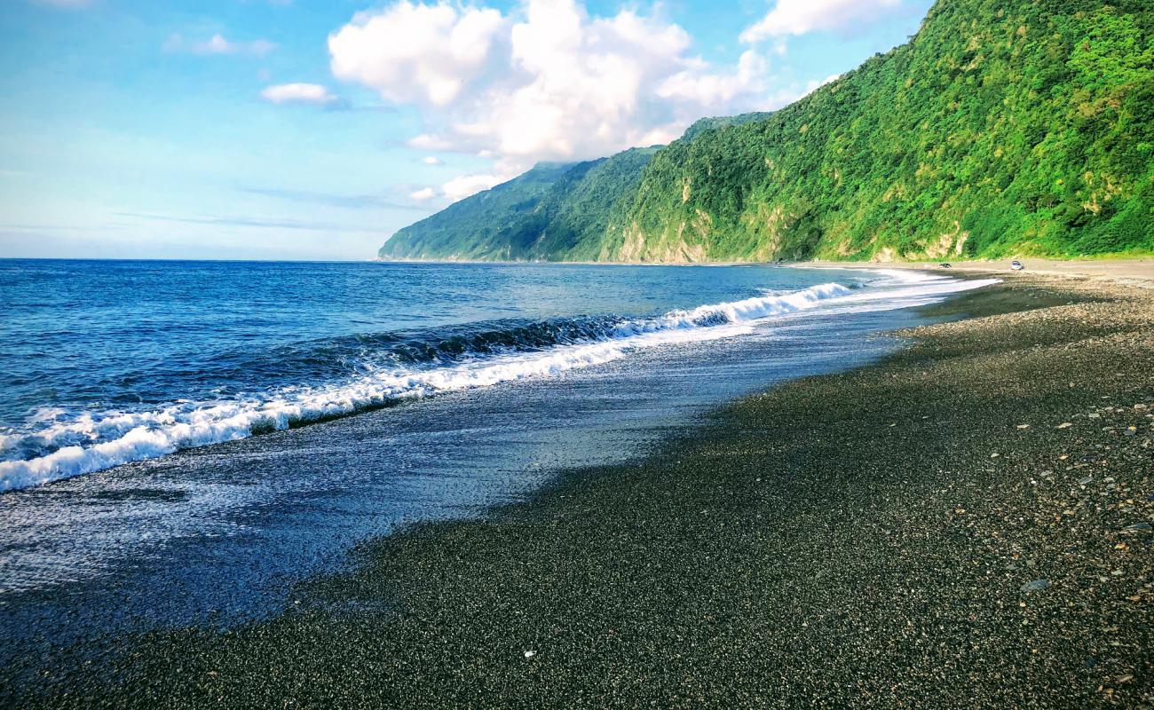 Photo of Ao Mei Beach with gray sand &  pebble surface