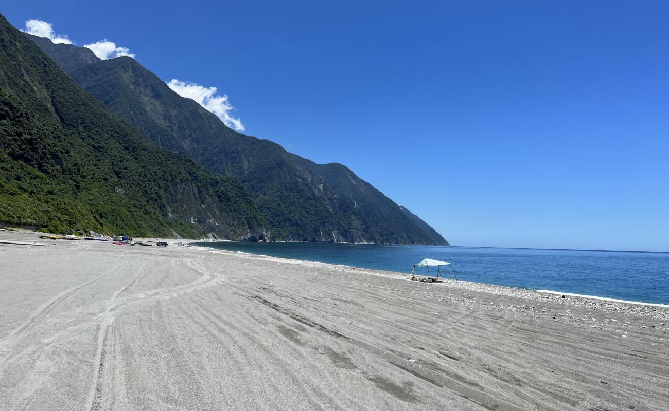 Photo of Chongde Gravel Beach with gray sand &  pebble surface