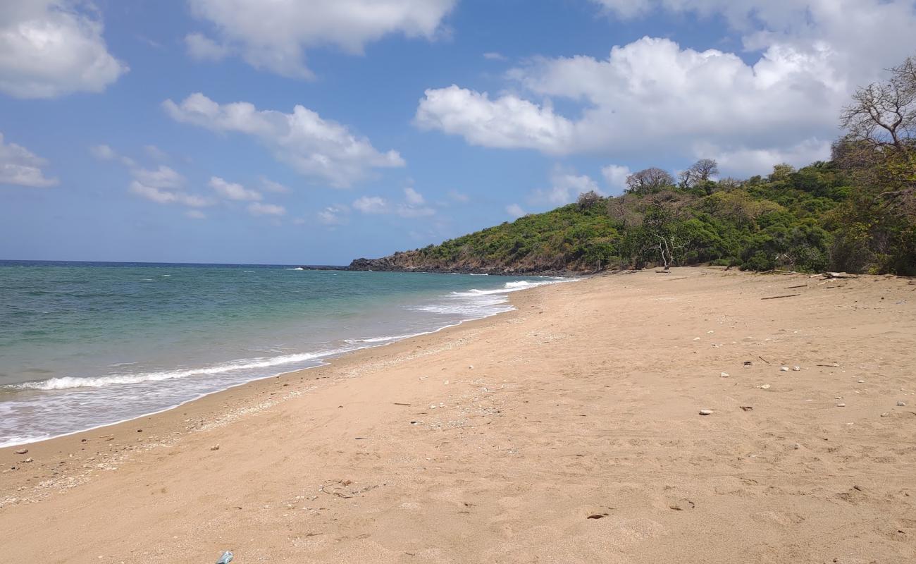 Photo of Mtsanga Kolo Batsoumou Beach with brown sand surface