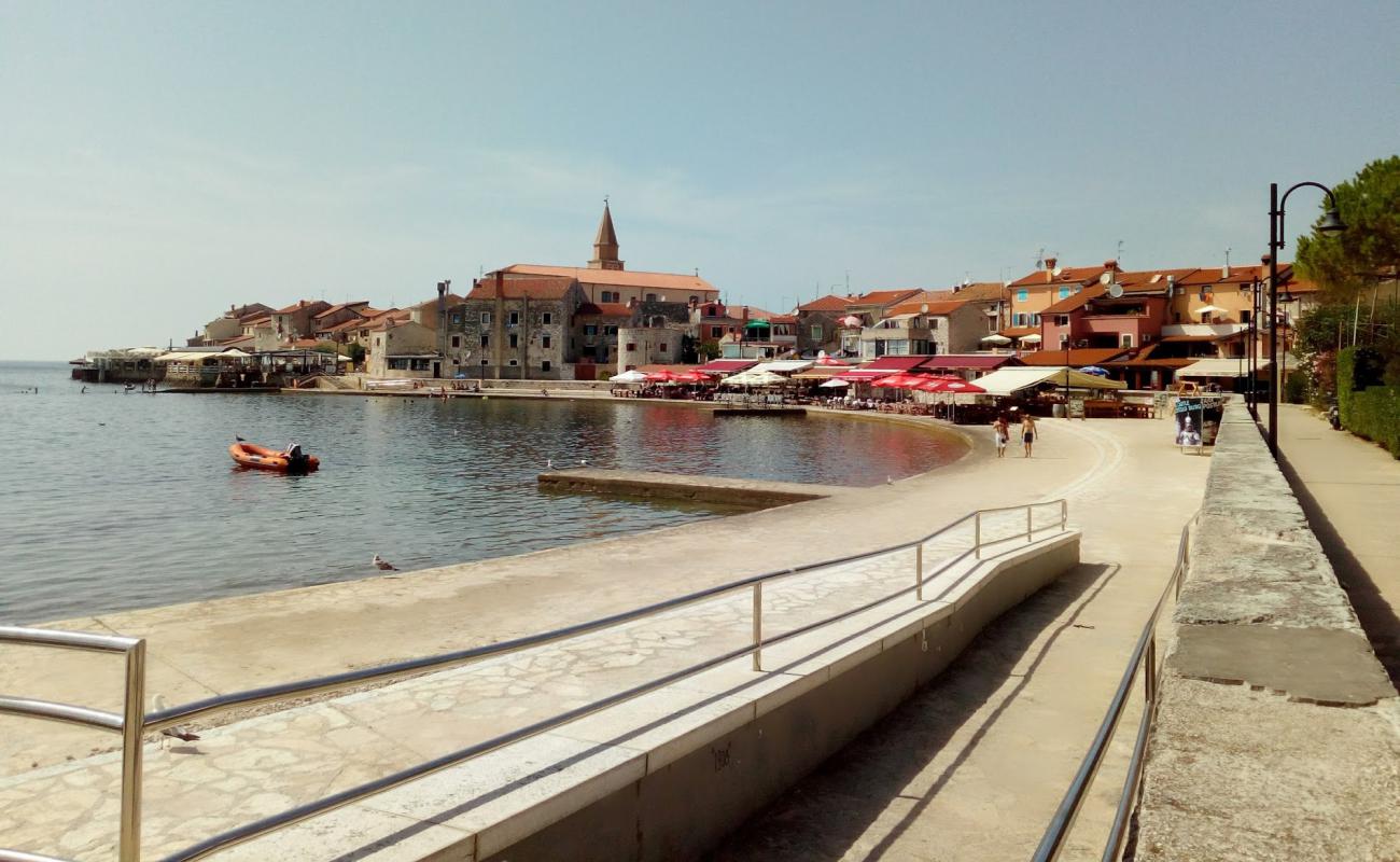 Photo of Dante beach with concrete cover surface