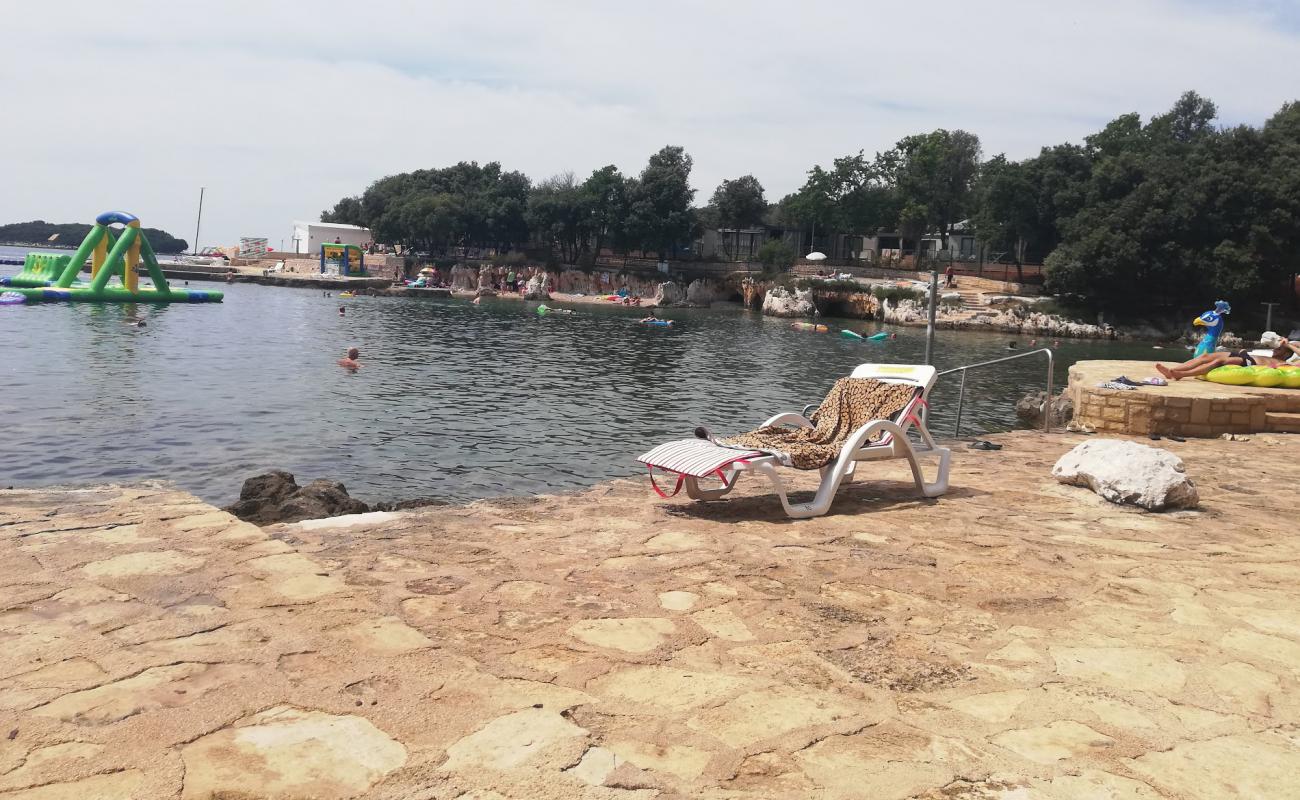 Photo of Frnazina beach with concrete cover surface