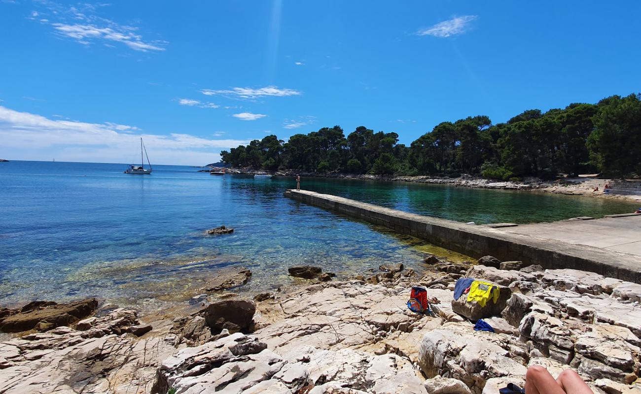 Photo of Skaraba beach with rocks cover surface