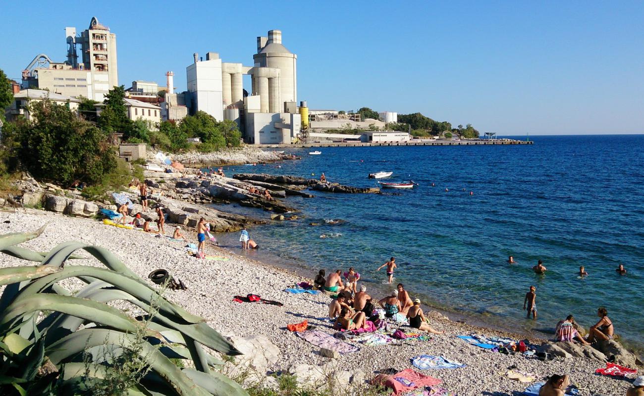 Photo of Loreta beach with light pebble surface