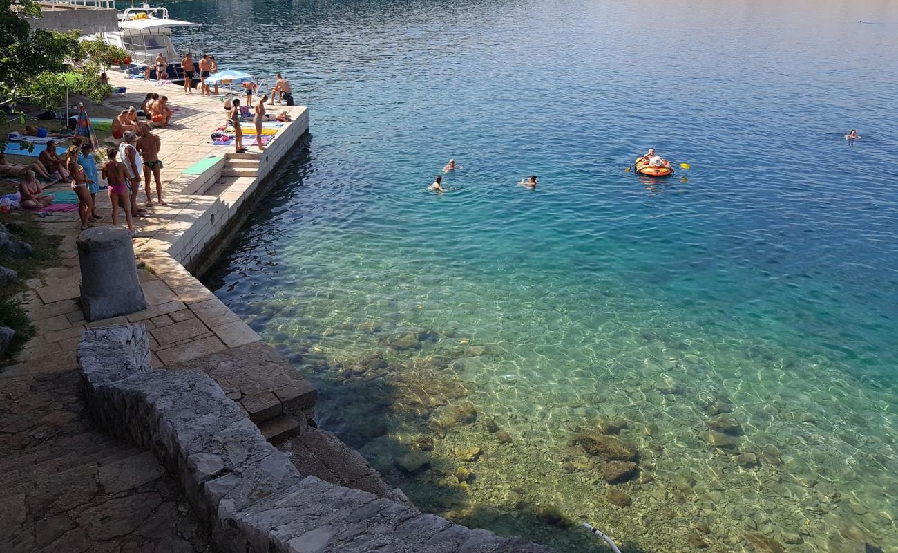 Photo of Uvala Scott beach II with concrete cover surface