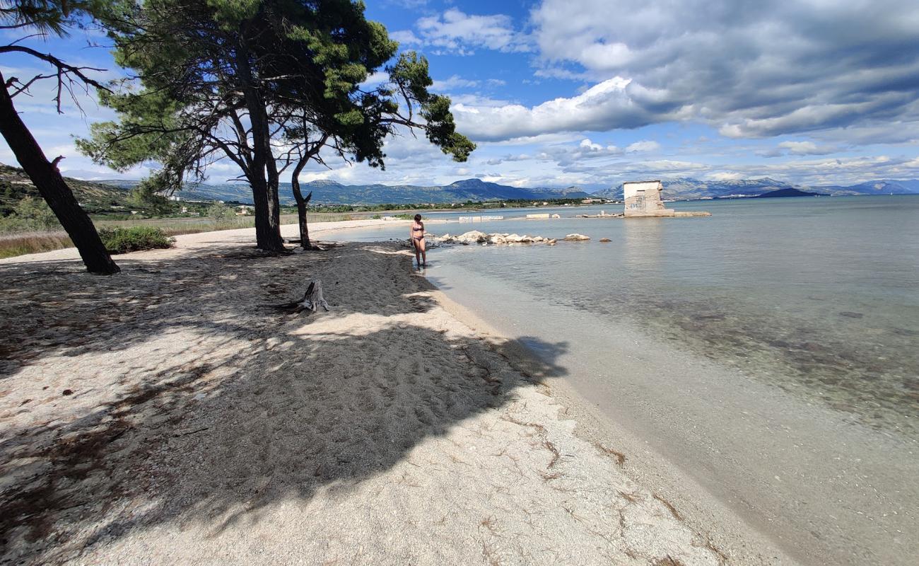 Photo of Plaza Pantan with light pebble surface