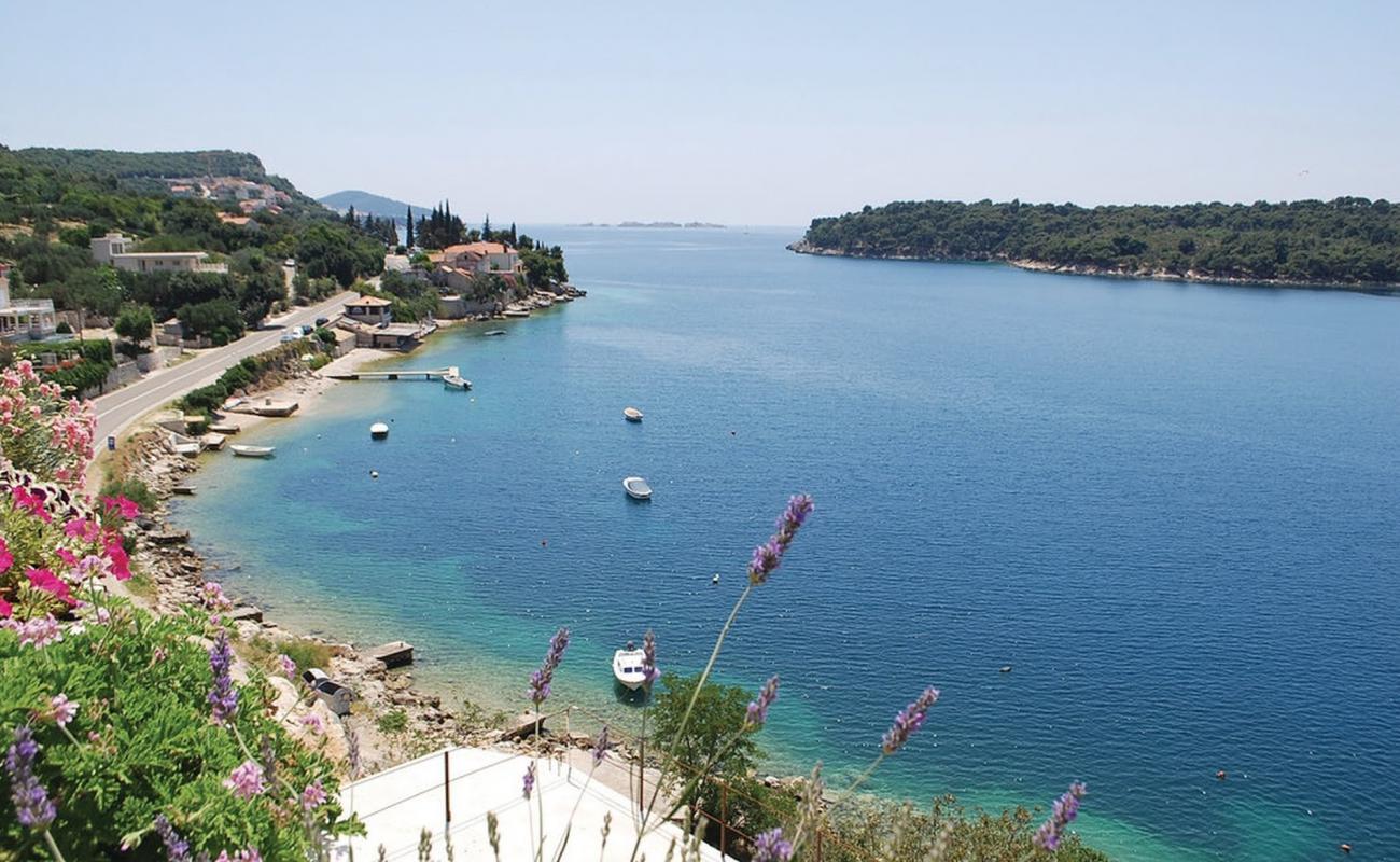 Photo of Opcina Dubrovnik with light pebble surface