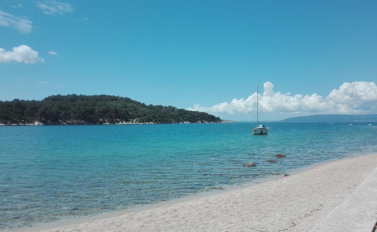 Photo of Melin beach with light fine pebble surface