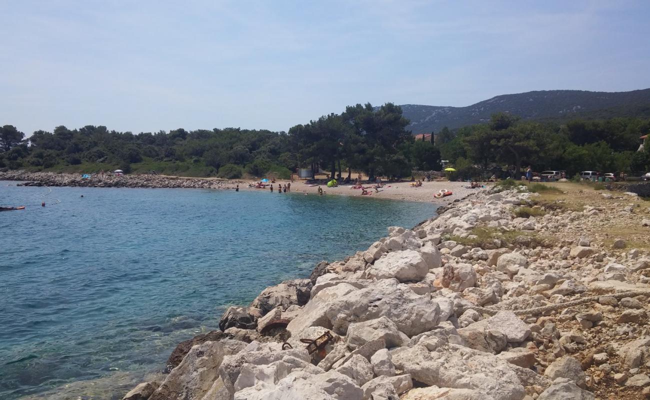 Photo of Mirna beach with light pebble surface