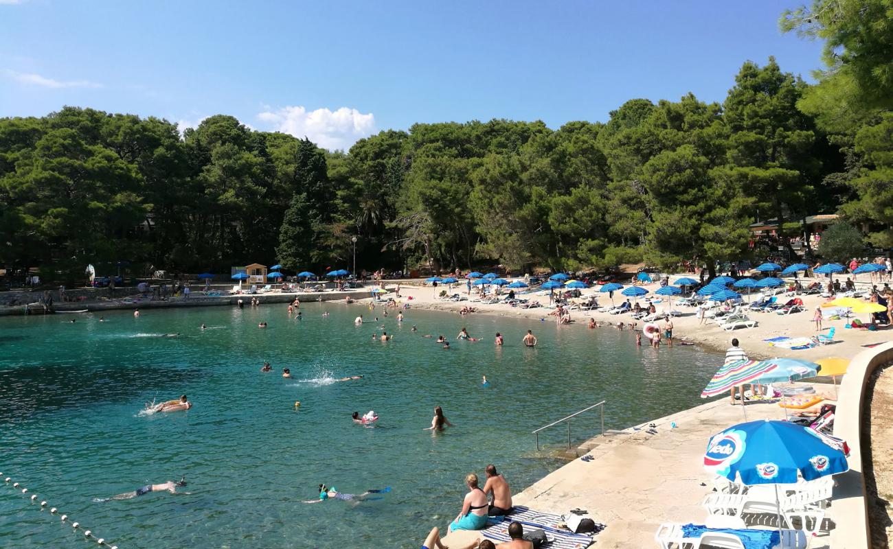 Photo of Veli Zal II beach with bright sand surface