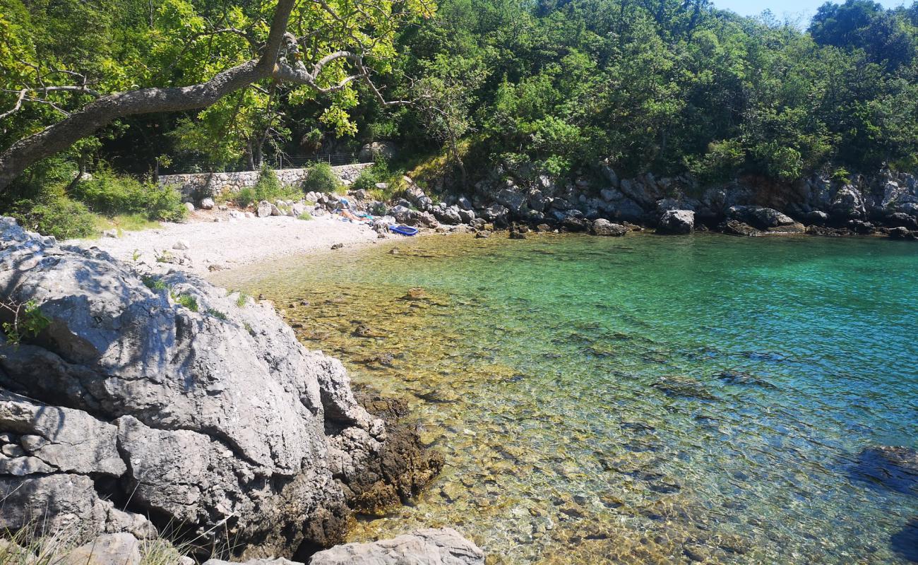 Photo of Linardici beach with light pebble surface