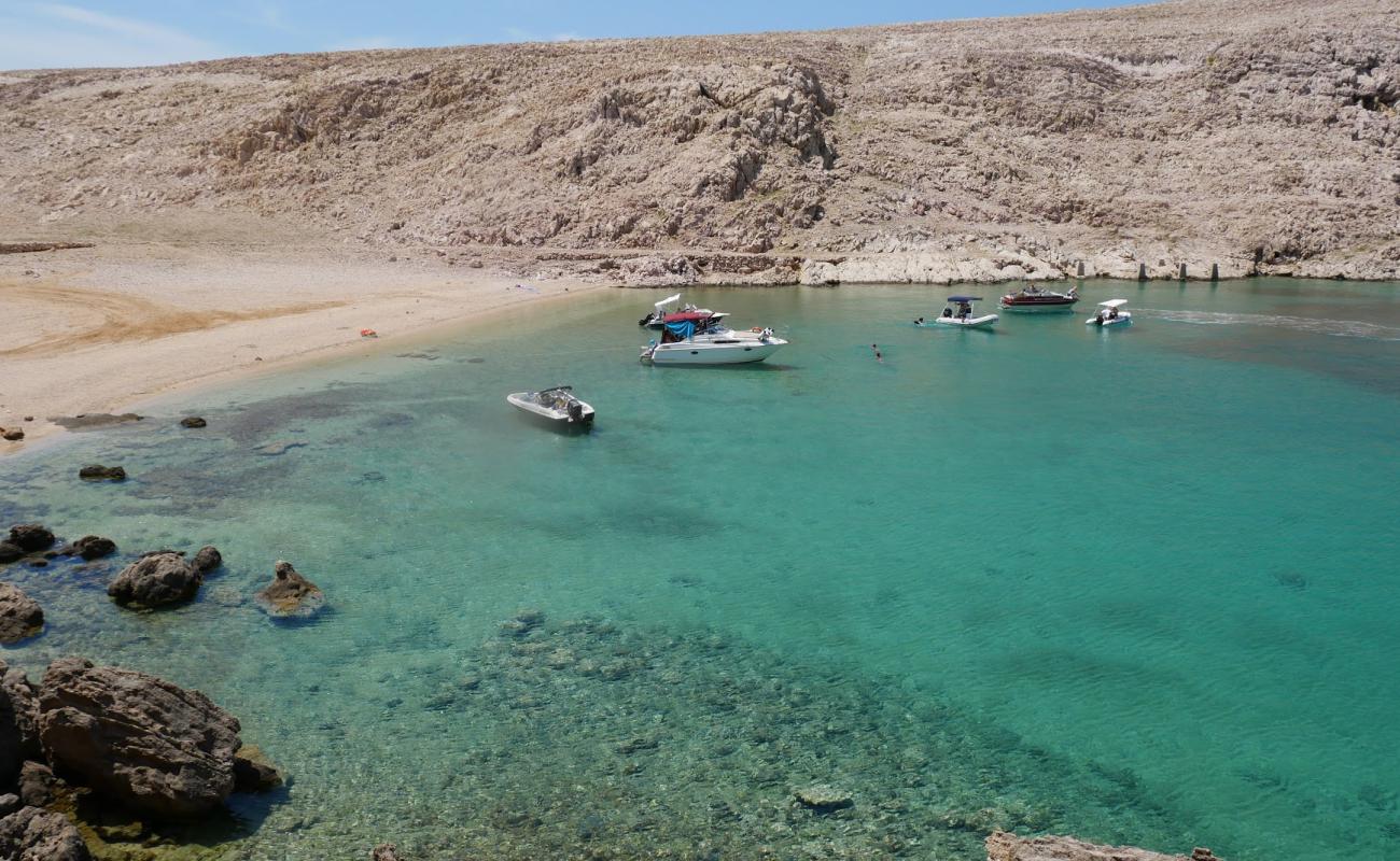 Photo of Mag beach with light fine pebble surface