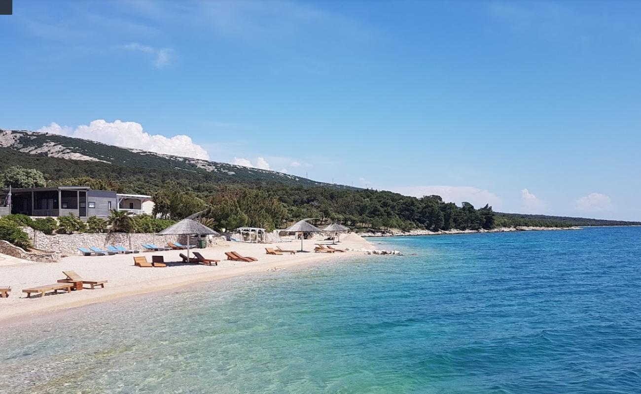 Photo of Simuni beach with light fine pebble surface