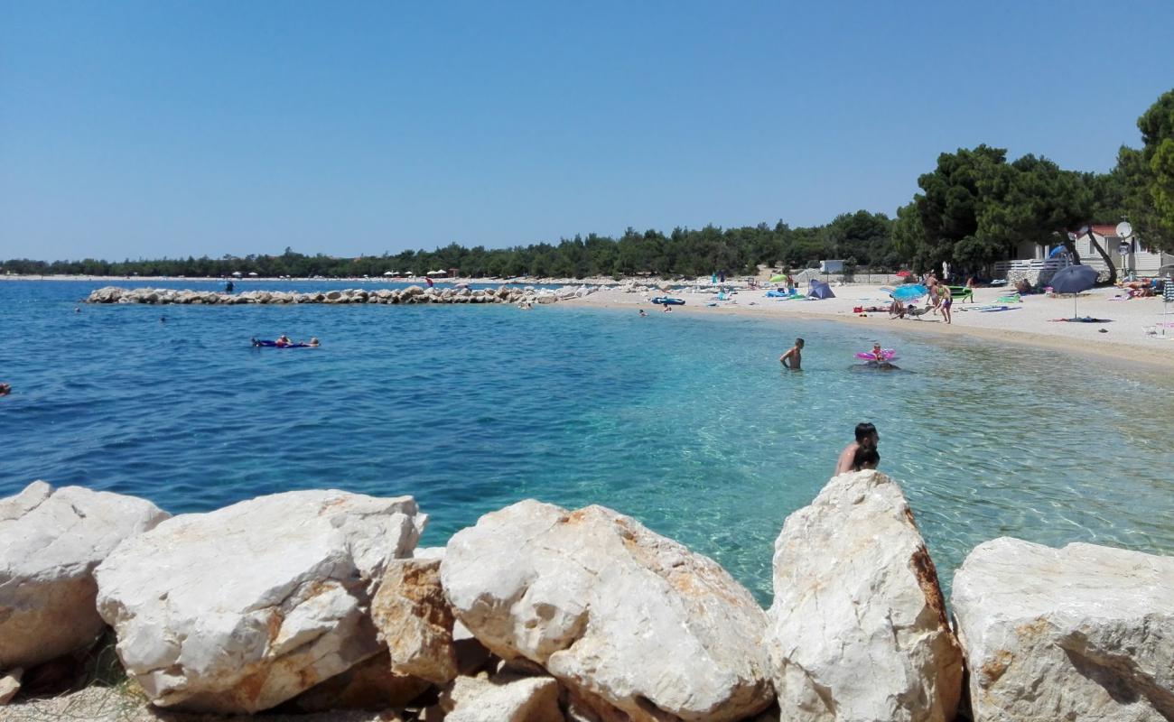 Photo of Simuni II beach with light fine pebble surface