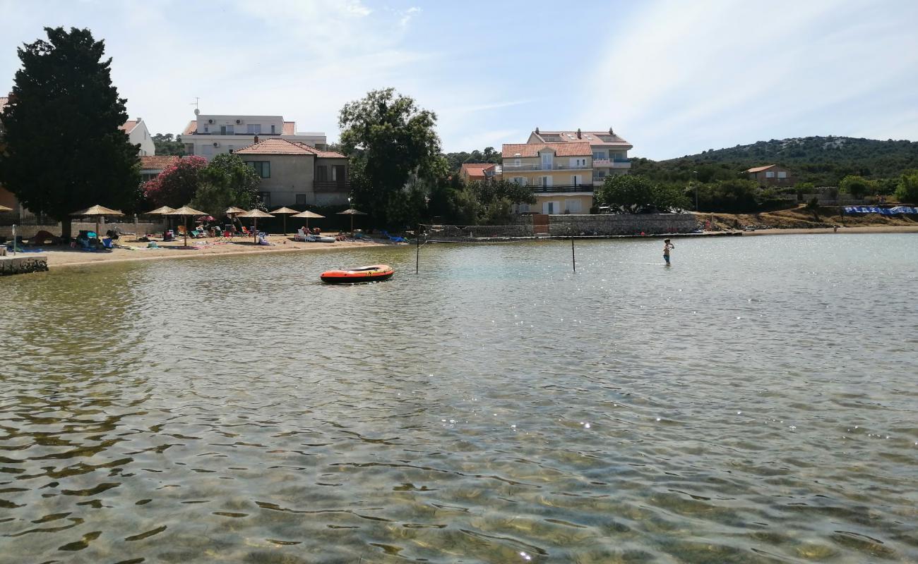 Photo of Tratica beach with brown fine pebble surface