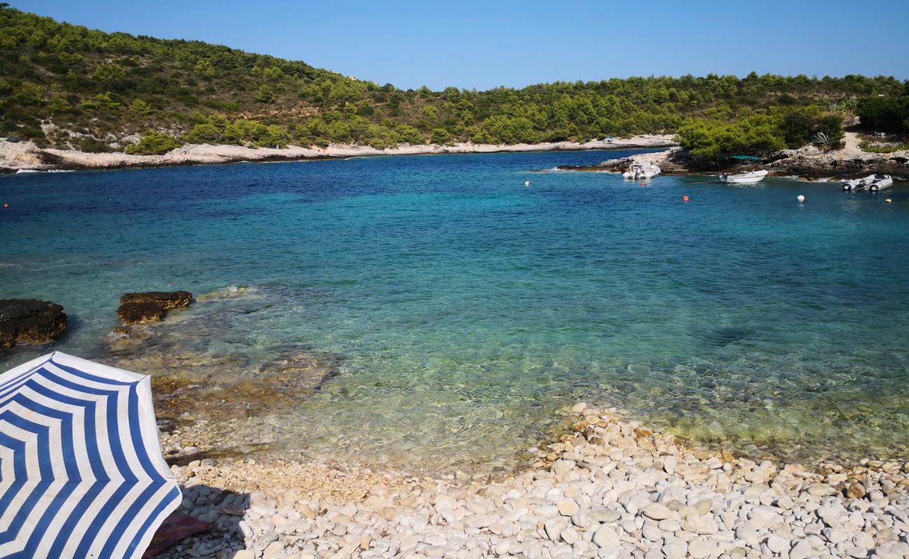 Photo of Ruda beach with white pebble surface