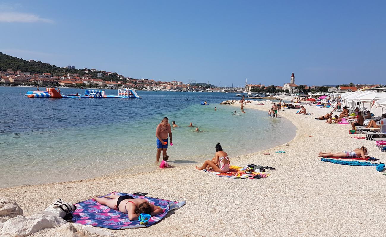 Photo of Gradska Plaza Trogir with light fine pebble surface