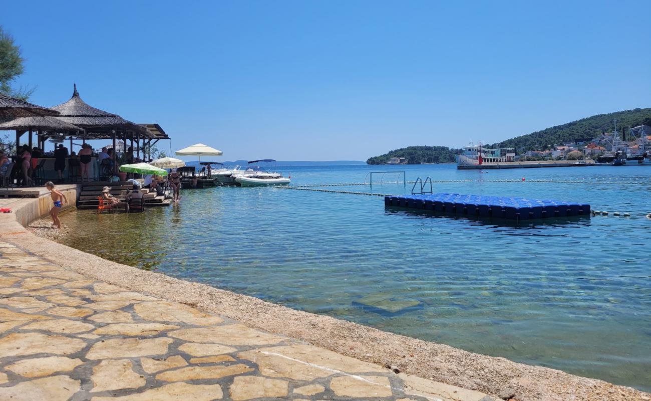 Photo of Beach Batalaza with light fine pebble surface