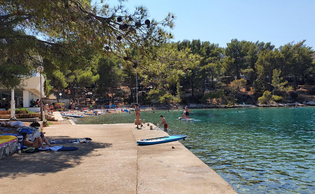 Photo of Vira Beach with light fine pebble surface