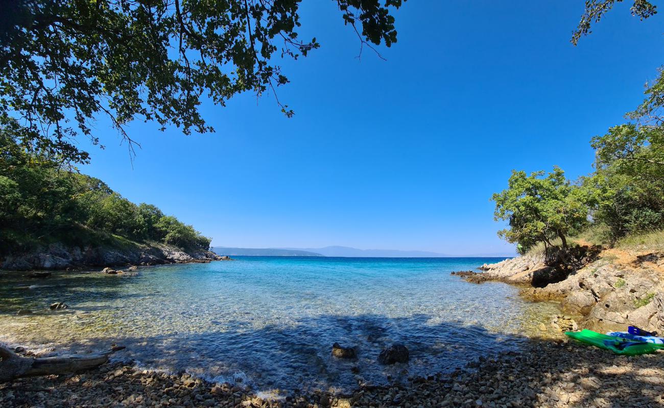 Photo of Maria Beach with rocks cover surface