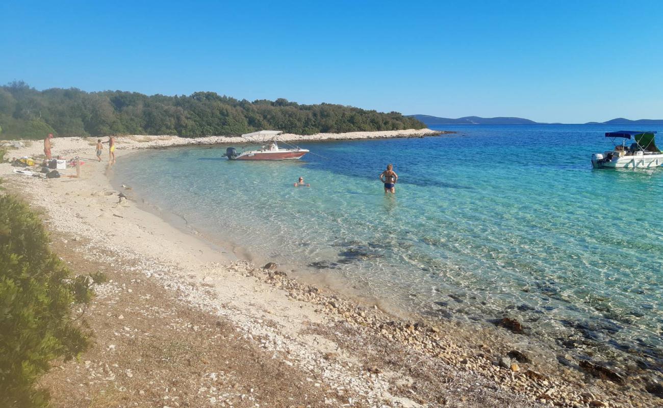 Photo of Plaza Siroki Bok with light sand &  pebble surface