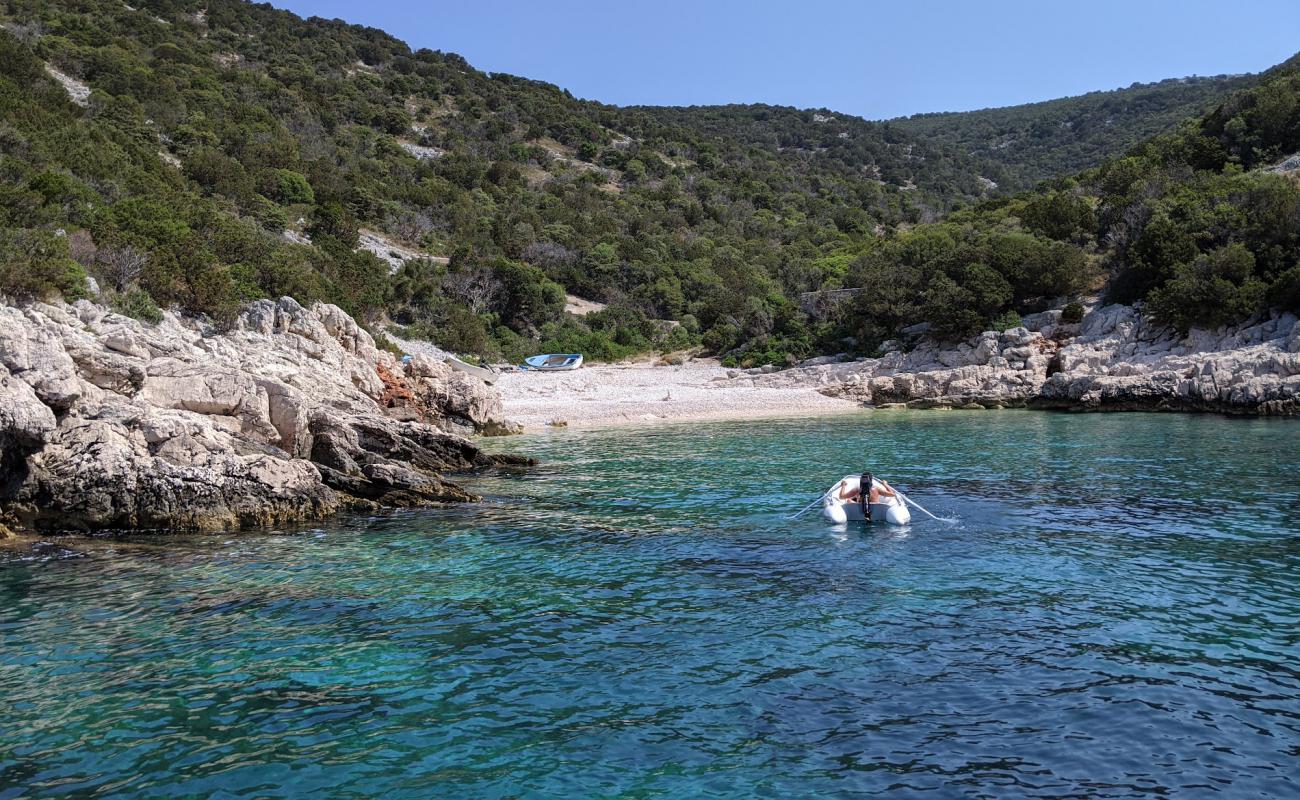 Photo of Tetoviscica Bay with light pebble surface