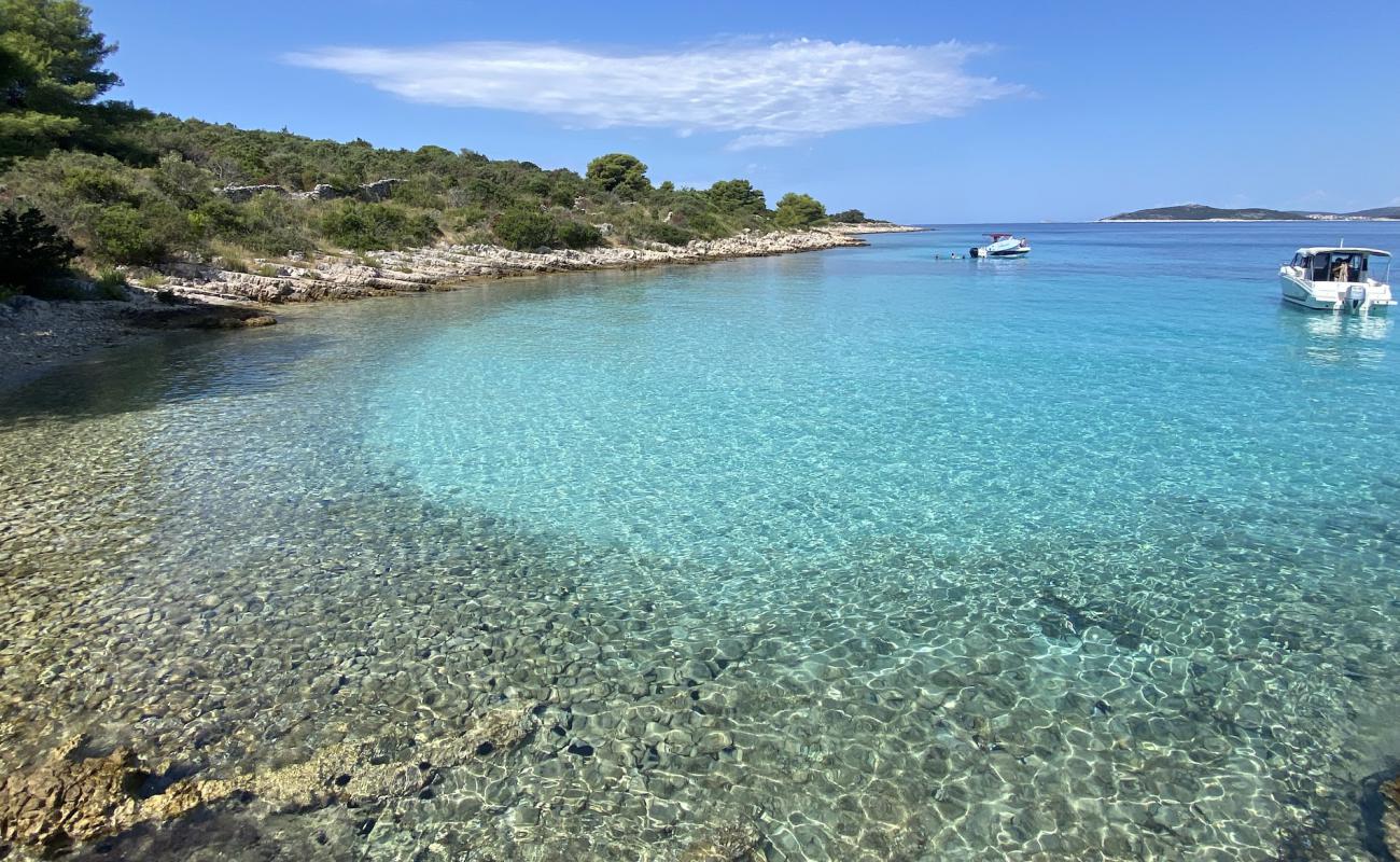 Photo of Mala Rina Beach with rocks cover surface