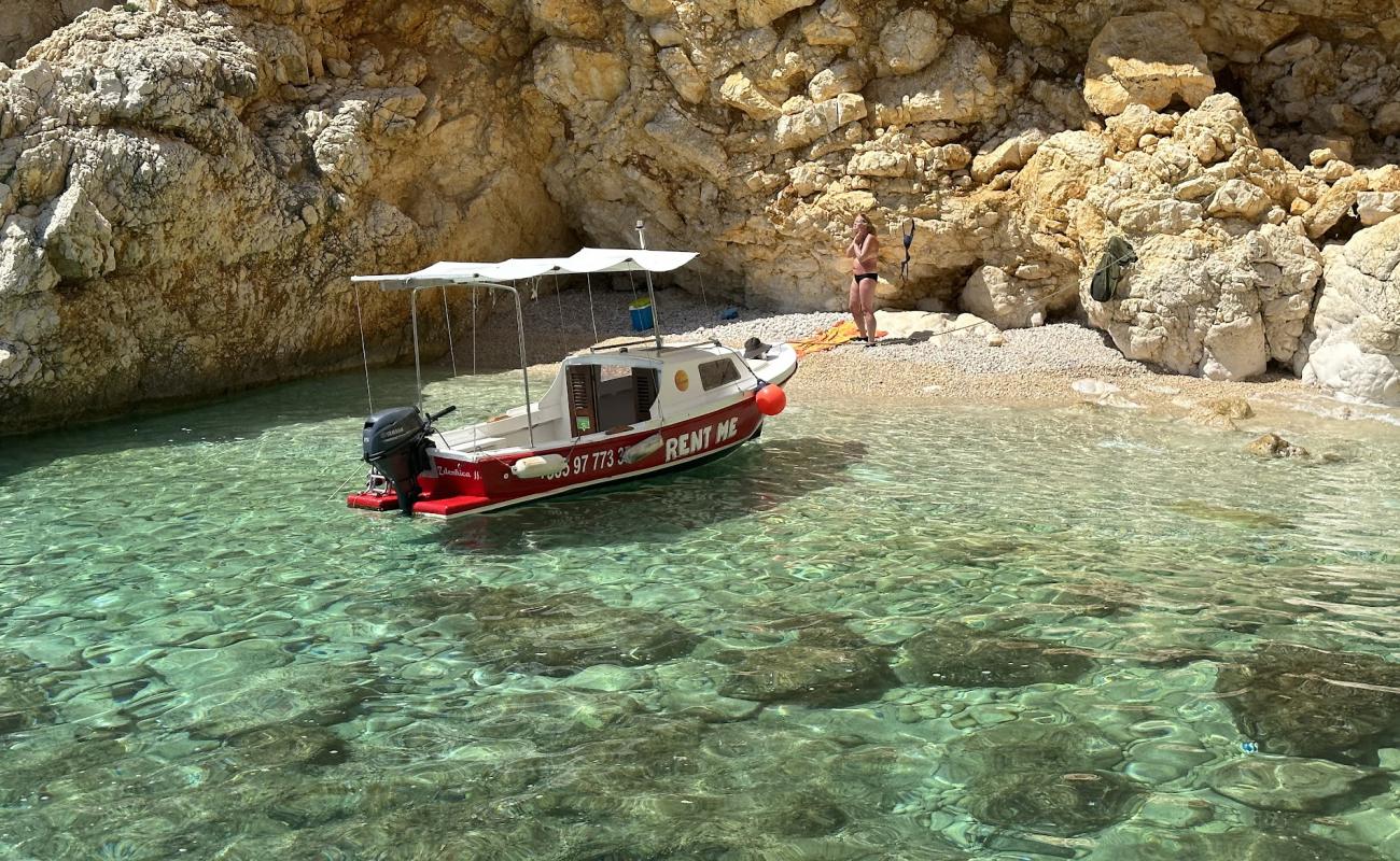 Photo of Plaza Bostra with light fine pebble surface