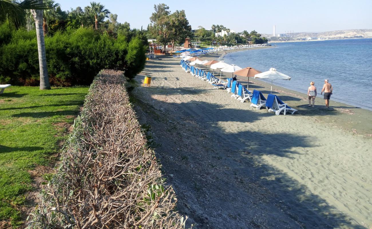 Photo of Governor's Beach with gray sand surface