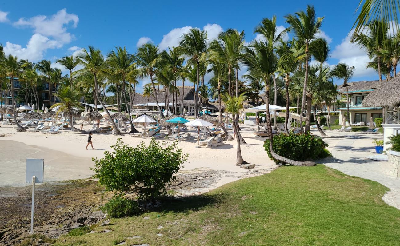 Photo of Caleton beach with bright fine sand surface