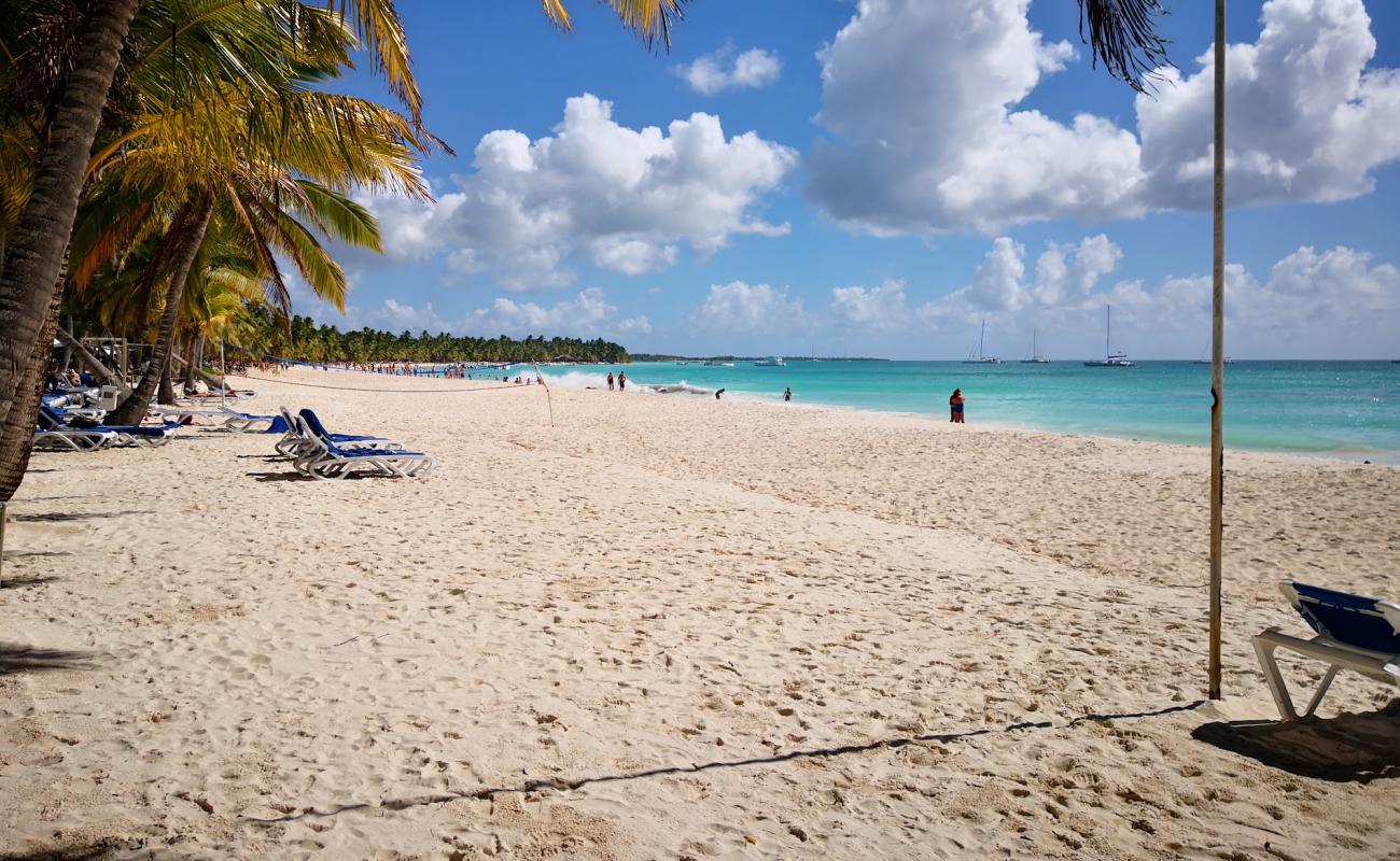 Photo of Bayahibe Beach with bright fine sand surface