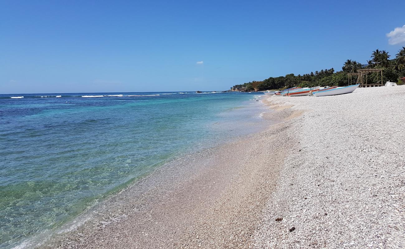 Photo of El Quemaito beach with light fine pebble surface