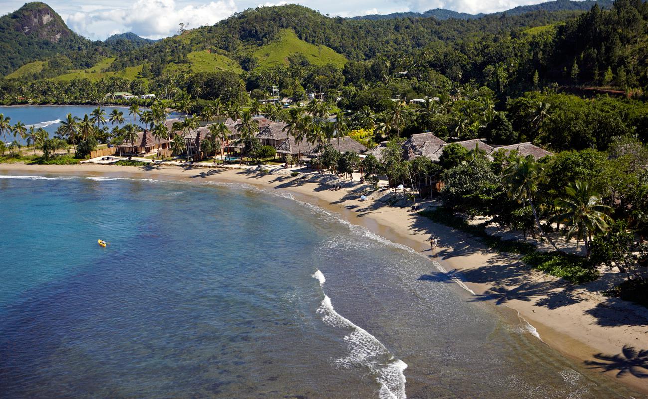 Photo of Nanuku Beach with bright sand surface