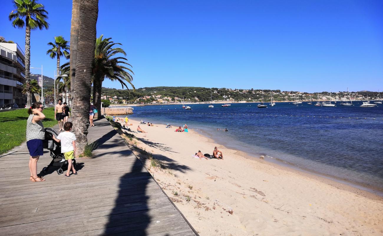 Photo of Plage centrale with bright sand surface