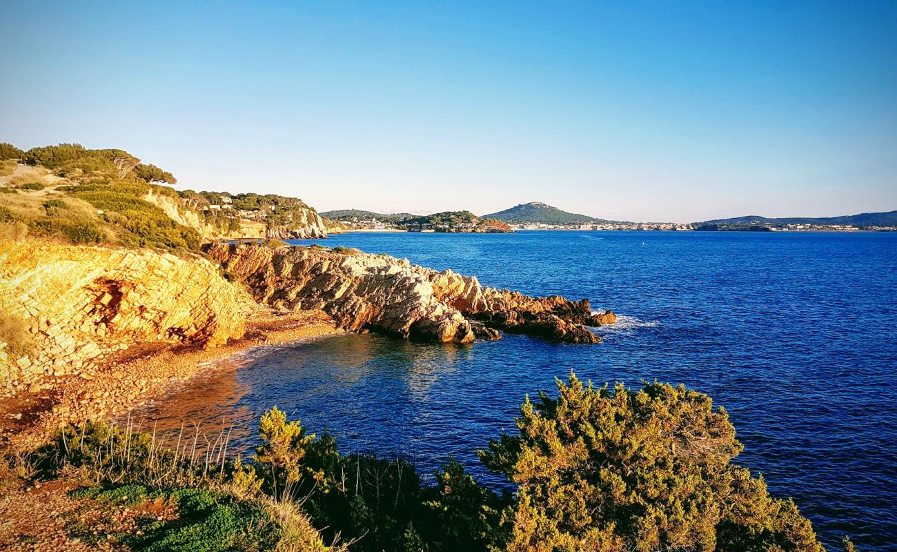 Photo of Avenue de la Corniche II with gray sand &  rocks surface