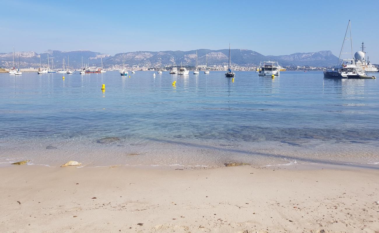 Photo of Plage de la Vieille with bright sand surface