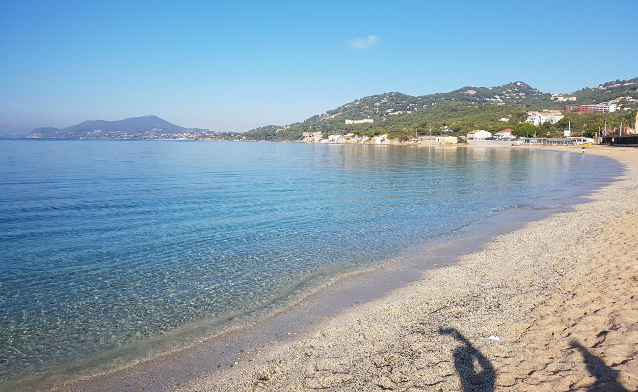 Photo of Plage de l'Almanarre II with light fine pebble surface