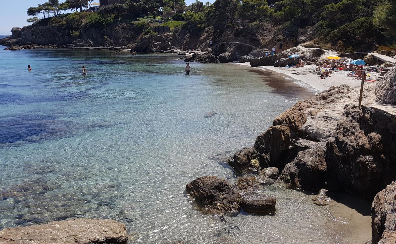 Photo of Bouvet beach with light sand &  pebble surface