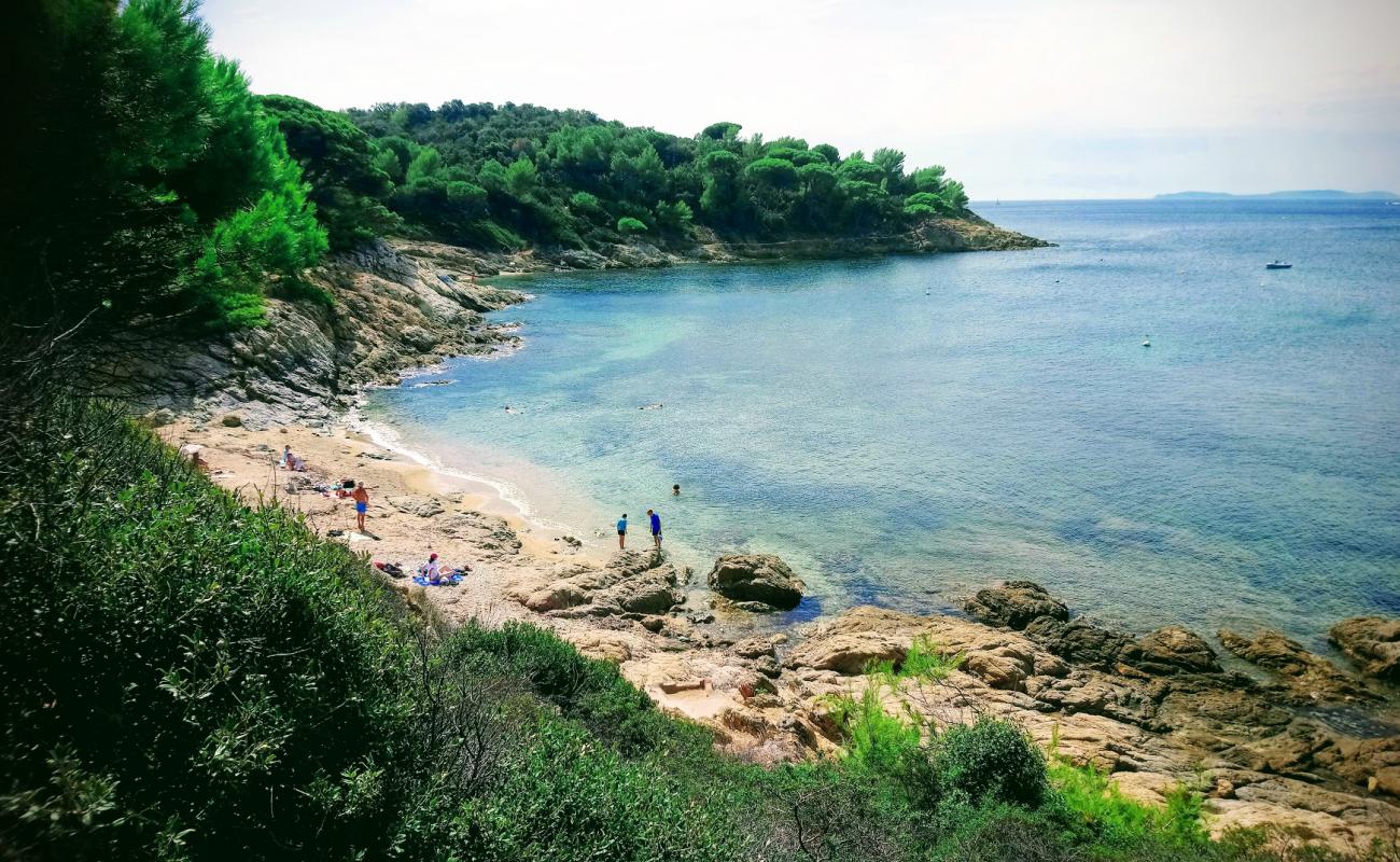 Photo of Plage de Gigaro with bright sand & rocks surface