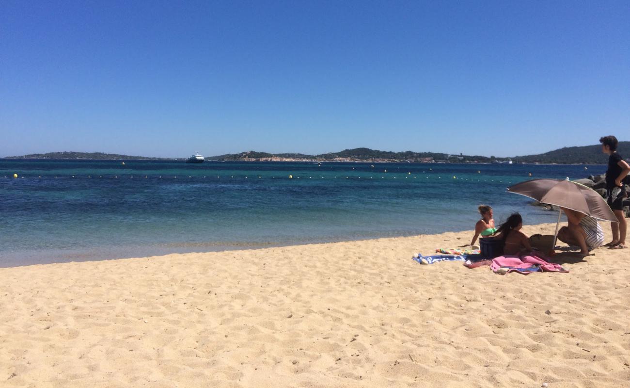 Photo of Guerrevielle beach and the settlement