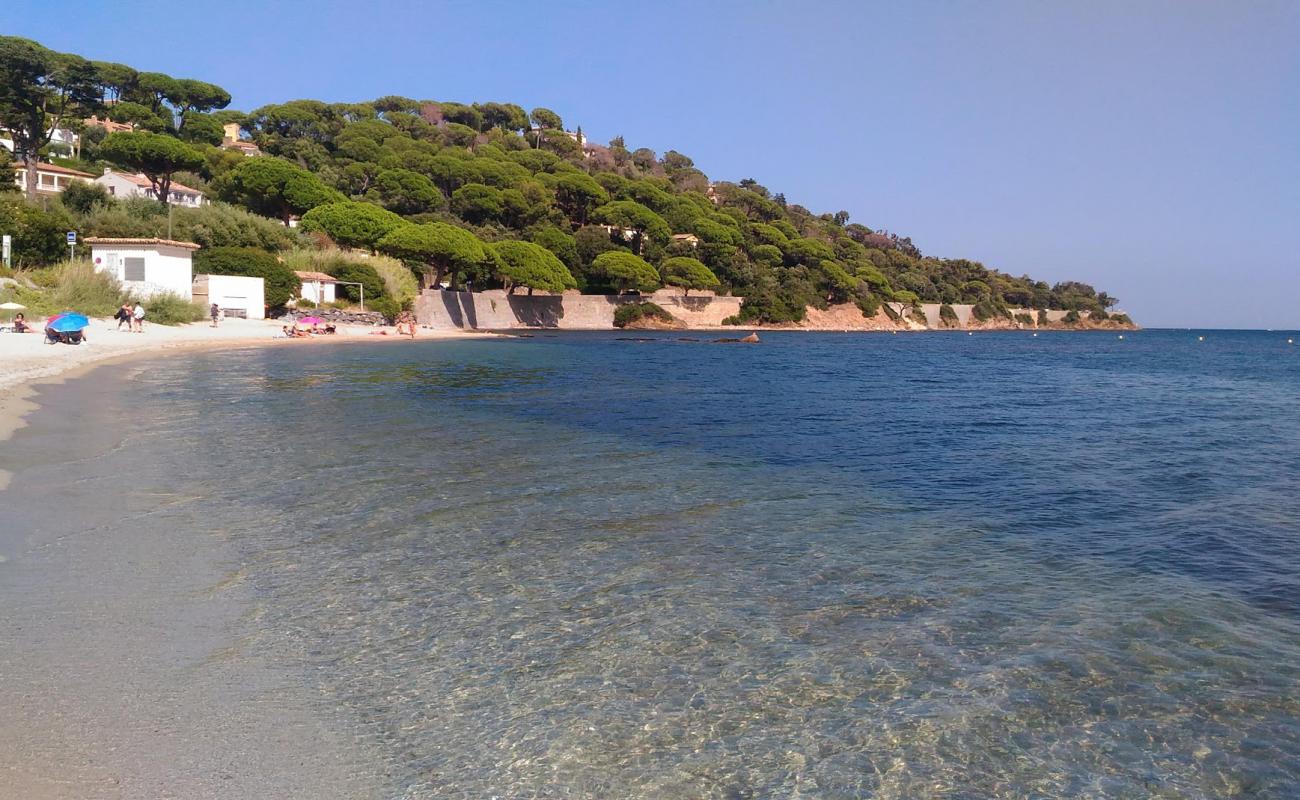 Photo of Madrague beach with bright sand surface