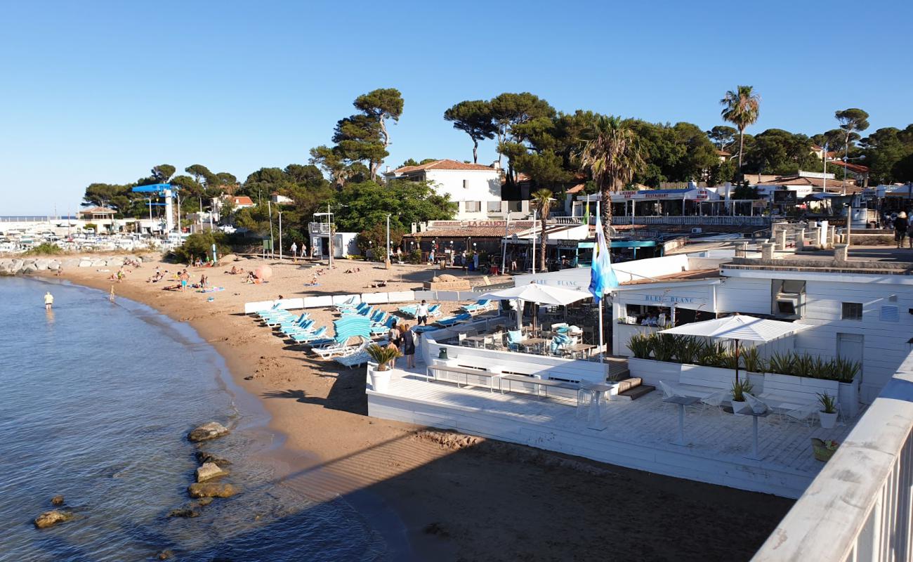 Photo of Plage de la Galiote with bright fine sand surface